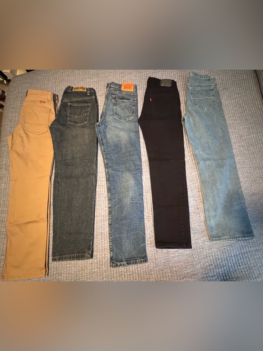 Levi's Kids Five-Pack Jeans in Black, Light Blue, Dark Blue, Gray, Tan